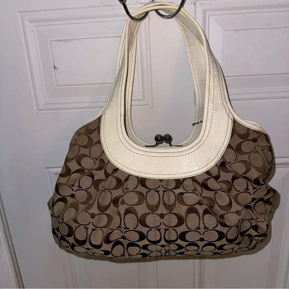 Coach signature ERGO pleated satchel - Picture 3 of 10